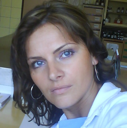 Angela B., Pharmacist from England